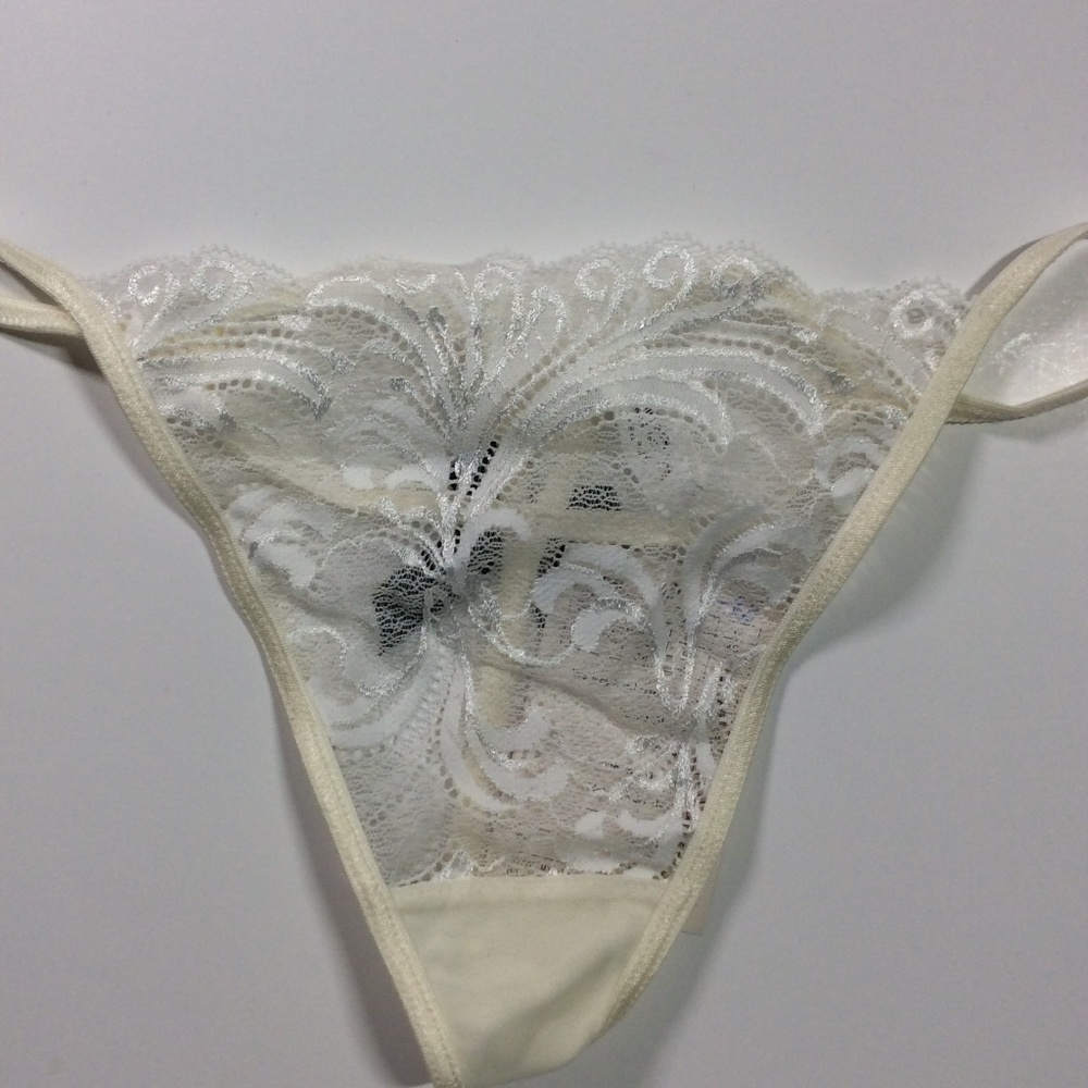 Pearl G-String (Axami Lingerie)